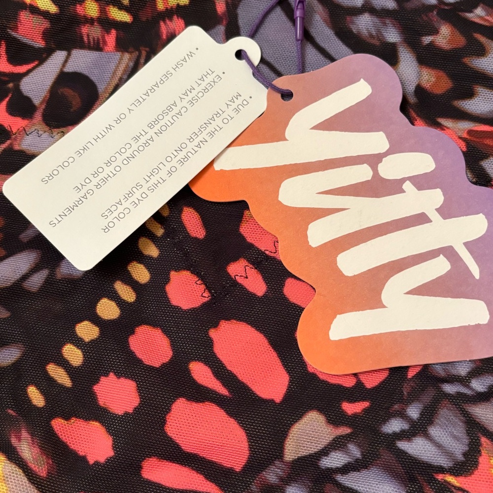 2pc Yitty for Fabletics Mesh Me Smoothing midi top & high waist brief - Picture 4 of 9